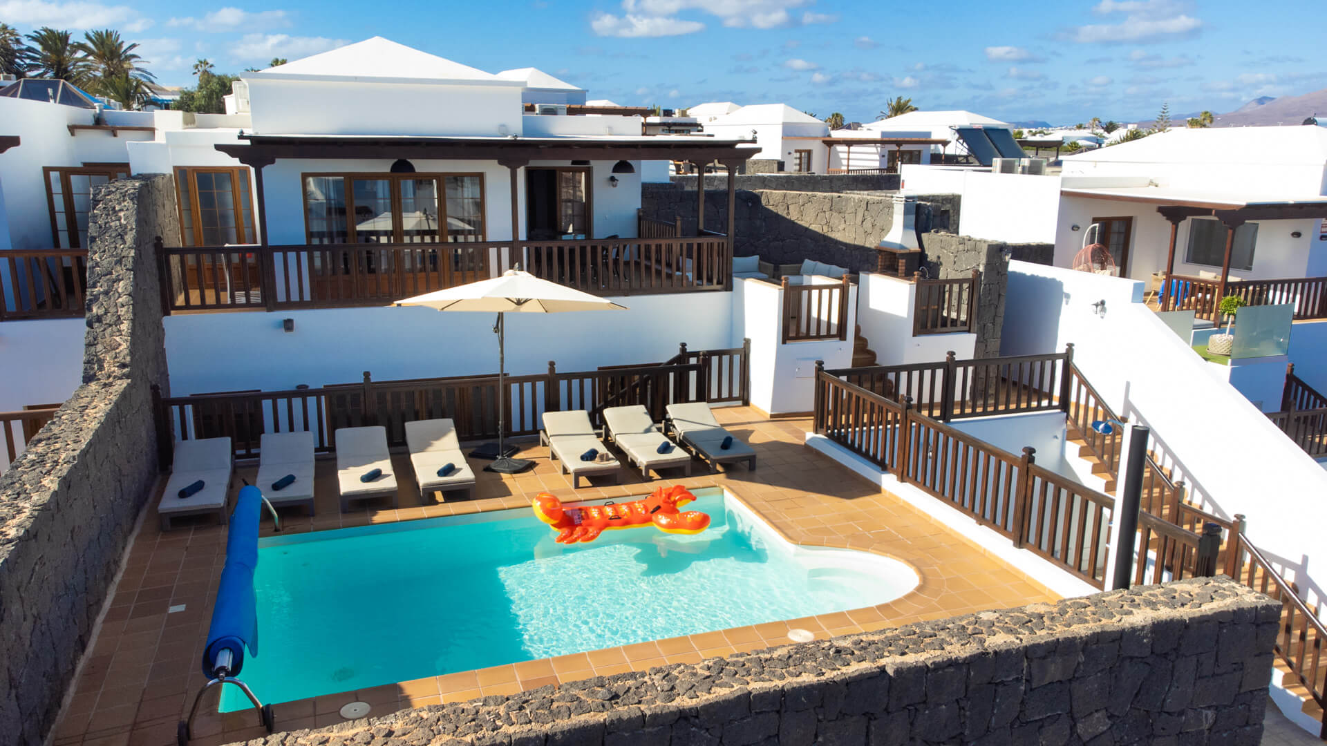 Villas in Lanzarote with private pool - Villa Vista Rey - 6 Bedrooms