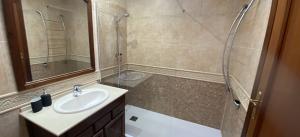 big-playa-blanca-villa-arabella-family-bathroom
