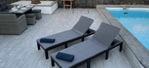 big-playa-blanca-villa-villa-arabella-outside-area-sun-loungers