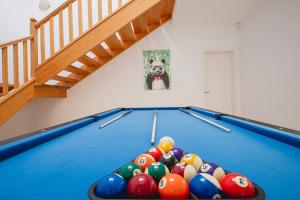 big-playa-blanca-villa-vista-rey-pool-table