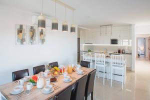 big_vista_reina_kitchen