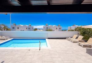 Villa Vista Oceana - Private Heated Pool with Sun Loungers