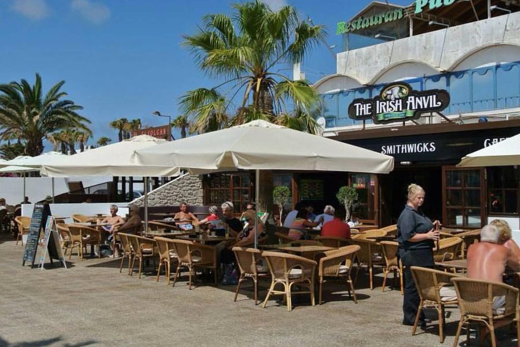 Irish Anvil Bar Playa Blanca